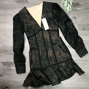 KEEPSAKE THE LABEL | sz XS Wonderland mini dress